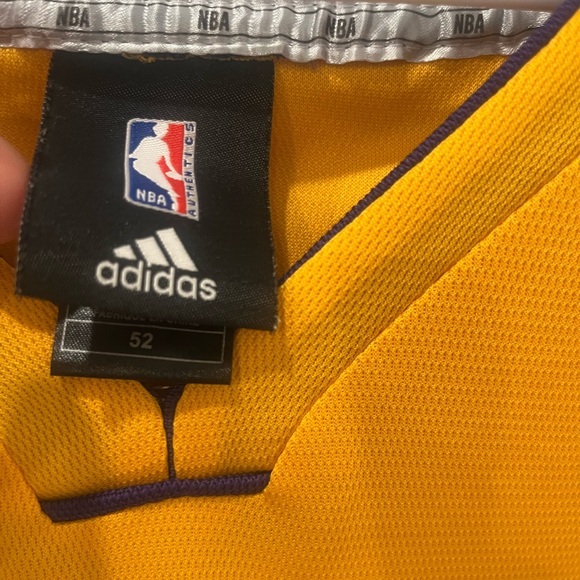 LA lakers jersey - Picture 2 of 5